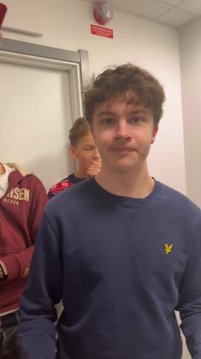 Mastering the Barber Bluelightning Fade Technique