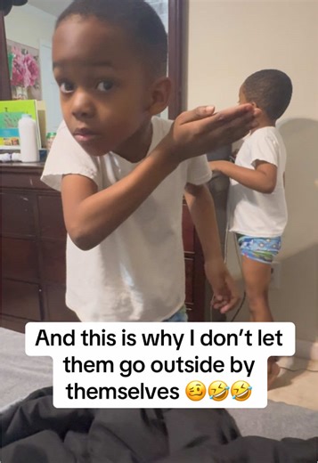 The way he was feeling himself when Siri woke up took me out 🤣🤣😆 #kidsoftiktok #fypシ゚viral