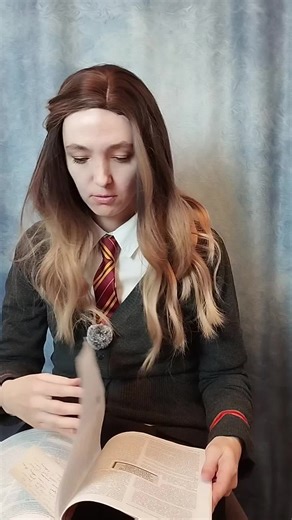 Hermione Granger Cosplay from Harry Potter