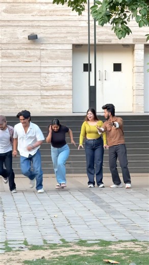 1 2 3 go..🤣😂 #comedy #funny #prank #comedyshorts #trendingshorts #deepikasehgal