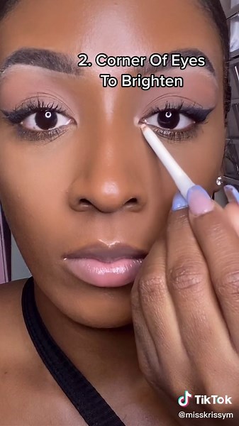 Innovative White Eyeliner Tricks for a Total Makeup Transformation!