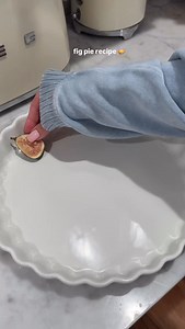 311K views · 272 reactions | easy fig pie recipe 不 Recipe ⬇️ Sugar Syrup: • 1 cup sugar • ½ cup water • Lemon juice (to taste) For the Dough: • 5 egg whites (no yolks) • ½ cup sugar • 1 cup flour Bake for 25 minutes at 350°F. #baking #pie #fig #recipe #explore #cooking #asmrcooking #sweet #easyrecipe #explorepage | Iuliiahstylist Iuliia | Facebook