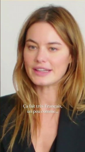 Le "French Girl Look" de Camille Rowe