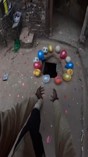Dangerous hole ohh 😧😲😱 #trending #jump #stunt #viral #youtube #parkour #running #shorts