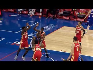 Dwight Howard's dunk with three defenders around him👀