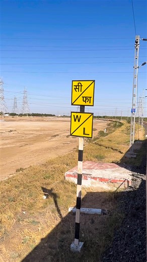 Railfan AK | 🚆🌄 Curves & Containers – The Magic of Indian Railways 🌄🚆Witness efficiency meet elegance! A double stack container rake gracefully winds... | Instagram