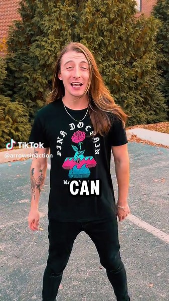 absolutely need to see more Cheekbones transitions!!! . . . . . . #newmusic #poprock #5sos #transitionsounds #originalmusic #arrowsinaction