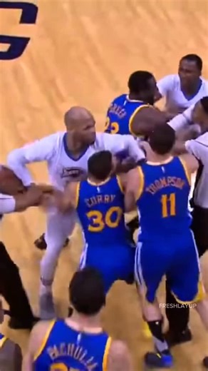 Basketball on Instagram: "Steph had to shut OKC up after this scuffle😳‼️ - Follow me @freshlayup for more ‼️ - #bronnyjames #thisiswhyweplay #dunks #buzzerbeater #basketballislife #hoopmixtape #nbabasketball #lebronjames #slamdunk #lakers #lebronjamesjr #nbabasketball #balling #collegebasketball #instaball #bballislife #ballislife #basketballislife #basketballedits #jellyfam #jellyfam🍇"