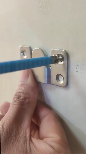 Woodworkers LOVE this! With the Flush Mount Bracket, you can create seamless joints that look professionally built. No protruding hardware. No wobbling. No ugly metal edges. Just clean, invisible, precision mounting 🙌 🪚 Perfect for: cabinets, furniture, display boards, interior projects. | Phenmeonn