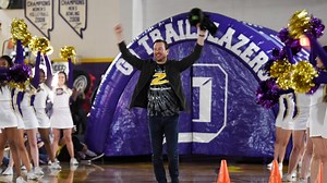 Daytona 500 champion Kurt Busch returns to Durango High School