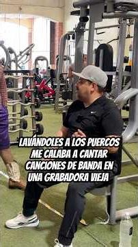 Lavándoles a los puercos, me calaba a cantar canciones de banda en una grabadora vieja