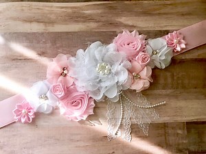 Pink & White Flower Sash: Maternity, Baby Shower, Gender Reveal - Etsy