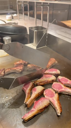 Top chef cooking perfect lamb chops