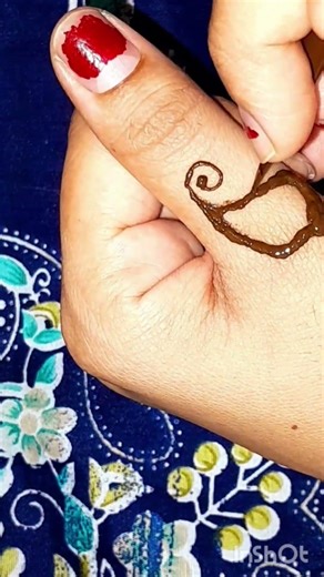 EASY MEHNDI DESIGNS ✨️ 😍 #MEHNDI #HENNATATTOODESIGN #HENNA