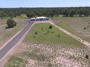 Sold House Lot 8 Echidna Valley, Emerald QLD 4720 - Jan 10, 2017