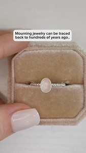 A memorial ring made from ash and hair ❤️ • #cremationjewelry #ashesjewelry #ashesnecklace #cremationnecklace #cremationring #ashesbracelet #Urnjewelry #Urnnecklace #petalsandkeepsakes #memorialjewelry #keepsakejewelry #cremationkeepsake #breastmilkjewelry #pregnancykeepsakes #lostlovedone #grief #grieving #griefsupport #grievingjourney #sympathygift #petmemorialring #petloss | Petals and Keepsakes