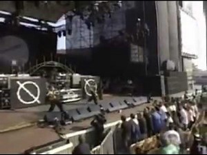 Mudvayne - Dig [Live Ozzfest 2001] - YouTube