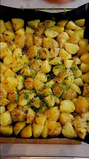 Knusprige Parmesan-Honig-Kartoffeln aus dem Ofen 😍 @nobilia_official