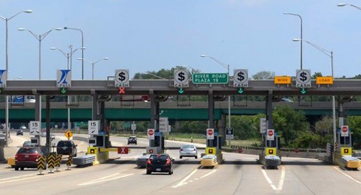 Here’s where should place your I-PASS sticker, according to the Illinois Tollway