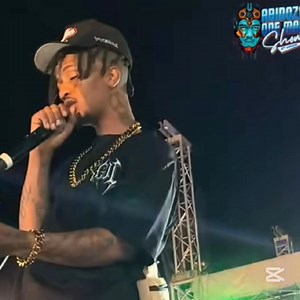 Emtee FALLS ASLEEP On Stage in Pretoria Shocking Video #Emtee #EmteeDozesOff #EmteeOnStage #EmteePretoria #EmteePerformance #AbidozaOneManShow #EmteeApology #SouthAfricanHipHop #MzansiCelebs #CelebDrama #ArtistExhaustion #TrapKing #RollUp #Atteridgeville #SpillTheTea | Spill The Tea