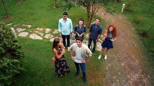 40. Hayat, Amor Sin Palabras (Ask Laftan Anlamaz), en español