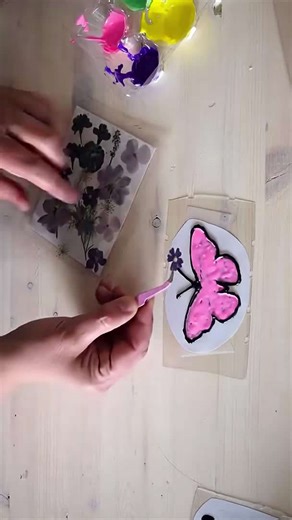 Grab your leftover plastic containers for this genius garden decor idea!