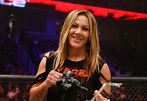 Cyborg Slams "One Trick Pony" Rousey, Supports Davis