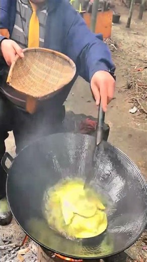 An old chef baking a little rabbit turtle for lunch #cooking#mukbang#shortsfood#asmr#part1