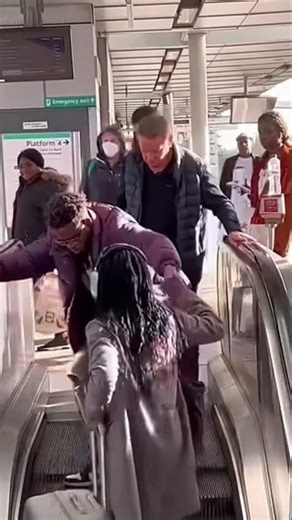 First time using escalator 😅🙅🏾‍♂️😂