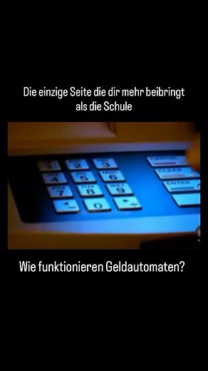 Wie funktioniert alles on Instagram: "So viel Geld steckt in Geldautomaten … Geldautomaten gehören längst zum Alltag und sind ein fester Bestandteil moderner Finanzdienstleistungen. Sie ermöglichen den Menschen rund um die Uhr Bargeld abzuheben, Kontoauszüge zu ziehen oder Überweisungen vorzunehmen – unabhängig von Schalteröffnungszeiten. Seit ihrer Einführung in den 1960er-Jahren haben sie sich zu einer unverzichtbaren Schnittstelle zwischen Bank und Kunde entwickelt. Ein Geldautomat enthält in