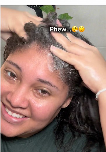 Scalp check ✔️ I’ve been dealing with dandruff and buildup, and this Rosemary Scalp Shampoo from @AROMATICA Global has been such a refreshing reset for my scalp 🌿 It helps cleanse deeply, remove flakes, and leave my scalp feeling clean and healthy without irritation. Light, herbal, and super soothing #Aromatica #AromaticaRosemary #ScalpCare #HaircareRoutine #hairtok