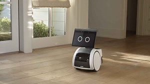 Amazon presenta su robot doméstico Astro: Alexa, vigilancia y cuidado del hogar digno de Wall-e