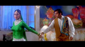 52M views · 1.4M reactions | Watch this classic scene from your favourite #HumAapkeHainKoun and enjoy the song 'Joote Dedo, Paise Lelo'! | Rajshri | Facebook