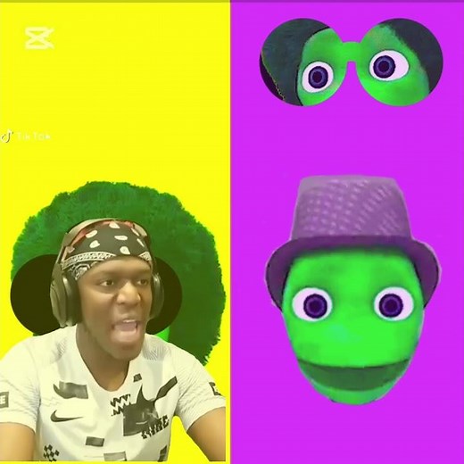 Dancing Green Alien Dance