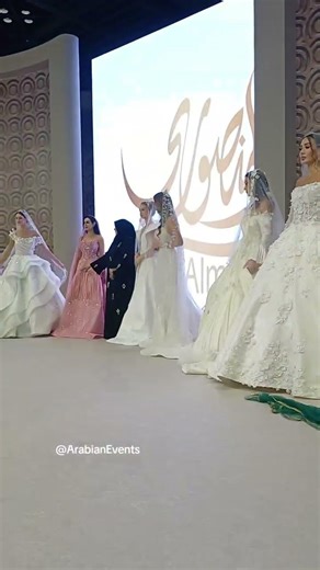 V17 - THE GULF BRIDE SHOW DUBAI 2025 معرض عروس الخليج - أجمل أزياء زفاف #ytshorts #dubai