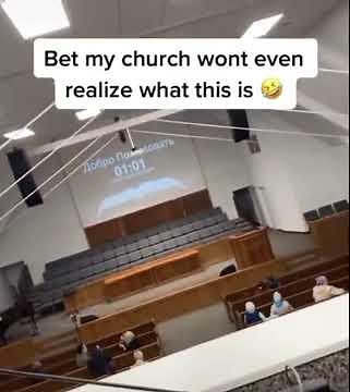 Guy uses Minecraft song as church music and it works‼️