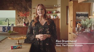 The holidays are for baking memories! Get inspired by The Pioneer Woman - Ree Drummond to create your own. | Food Network