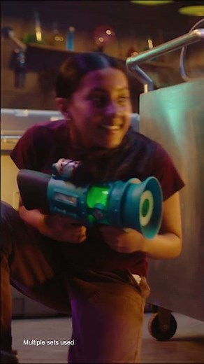 ILLUMINATION'S MINIONS & MONSTERS | FART BLASTER PRO | SHORT | 30