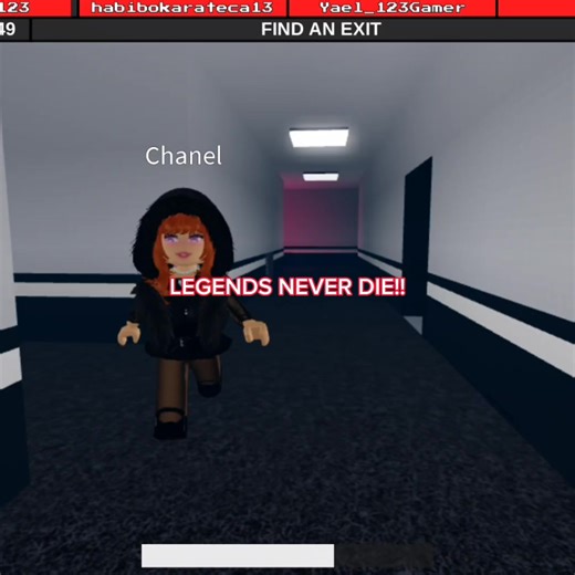 Escape the Facility in Roblox Gameplay