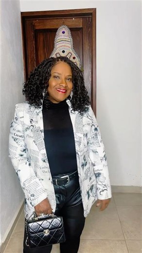 OOTD | Shorts in Fall & Winter? Absolutely.