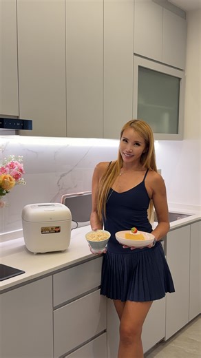 Dawn Sim on Instagram: "CNY gatherings are a big thing in this house — and I know I’m in good hands with @zojirushisingapore 🍚 My very first time trying their Electric Micro-Computerized Rice Cooker (NL-EAQ18, 1.8L) and I gotta say I’m super impressed! Because what do you mean I can even whip up a cake with it? 😱🍰 Plus my brown rice came out so fluffy and fragrant, honestly one of the greatest upgrade we made this new year ✨ Don’t miss on their CNY Limited-time Promo now till 1 March 2026: * 