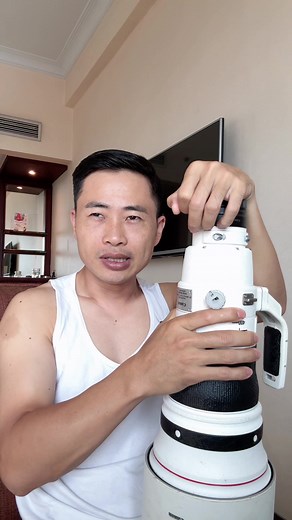 Luu Minh Khuong Chụp Bóng Đá U19 Việt Nam Tại Indonesia