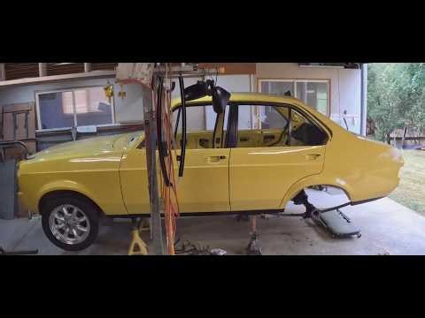 Mk2 Ford Escort RS2000 Restoration Video 44