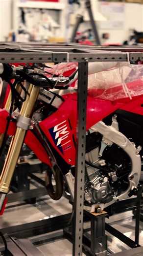 CRF 450R: Do Japão a Manaus e Maringá!