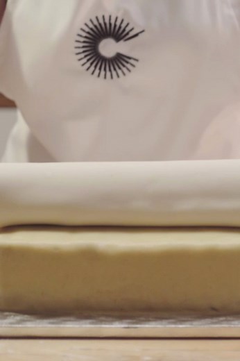 How to Ice a Square Cake Video