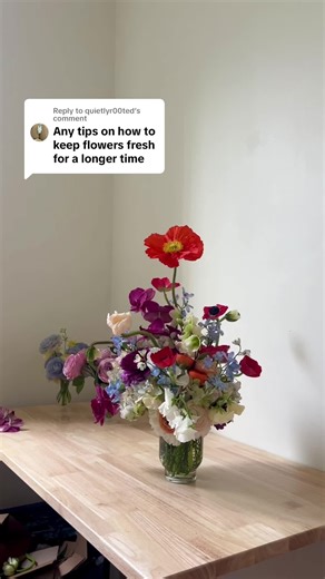 Replying to @quietlyr00ted drink water! (Reminder for you and the flowers) #fyp #flowers #florist