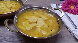 Dhal Dumpling Soup 8 cups hot water 1 cup of dhal or split peas washed 3 chili or bird peppers 1 tbsp. minced garlic ½ cup of chopped onions ½ tsp turmeric or saffron powder ½ tsp salt -------------------------------------- For the dumplings- 2 cups of flour ½ tsp salt Water to form a hard dough ----------------------------------------------------- To Chunkay the soup- 1 clove of garlic sliced Few grains of cumin seeds or geera ¼ tsp roasted ground geera 1 tsp oil | Trini cooking with Natasha