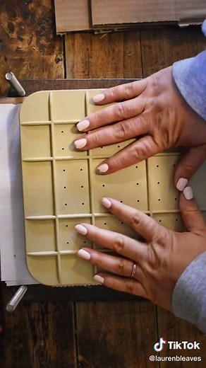 Preserving the Beauty of Roses: A Step-by-Step Flower Pressing Tutorial