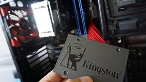 SSD ハードドライブのインストール方法 ▷➡️ IK4 ▷➡️