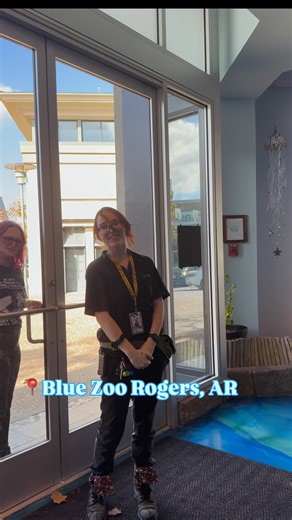 POV: when your team is so Ready to Rock that even the opening shift turns into a splash-and-dash. 💦✨ Don’t worry… our doors stay open for YOU! And trust us, people can’t wait to get in. The magic starts the second we unlock. 💙🐠 📍filmed in Blue Zoo Rogers, AR #bluezoo #aquarium #familyfun #family #fish | Blue Zoo Rogers